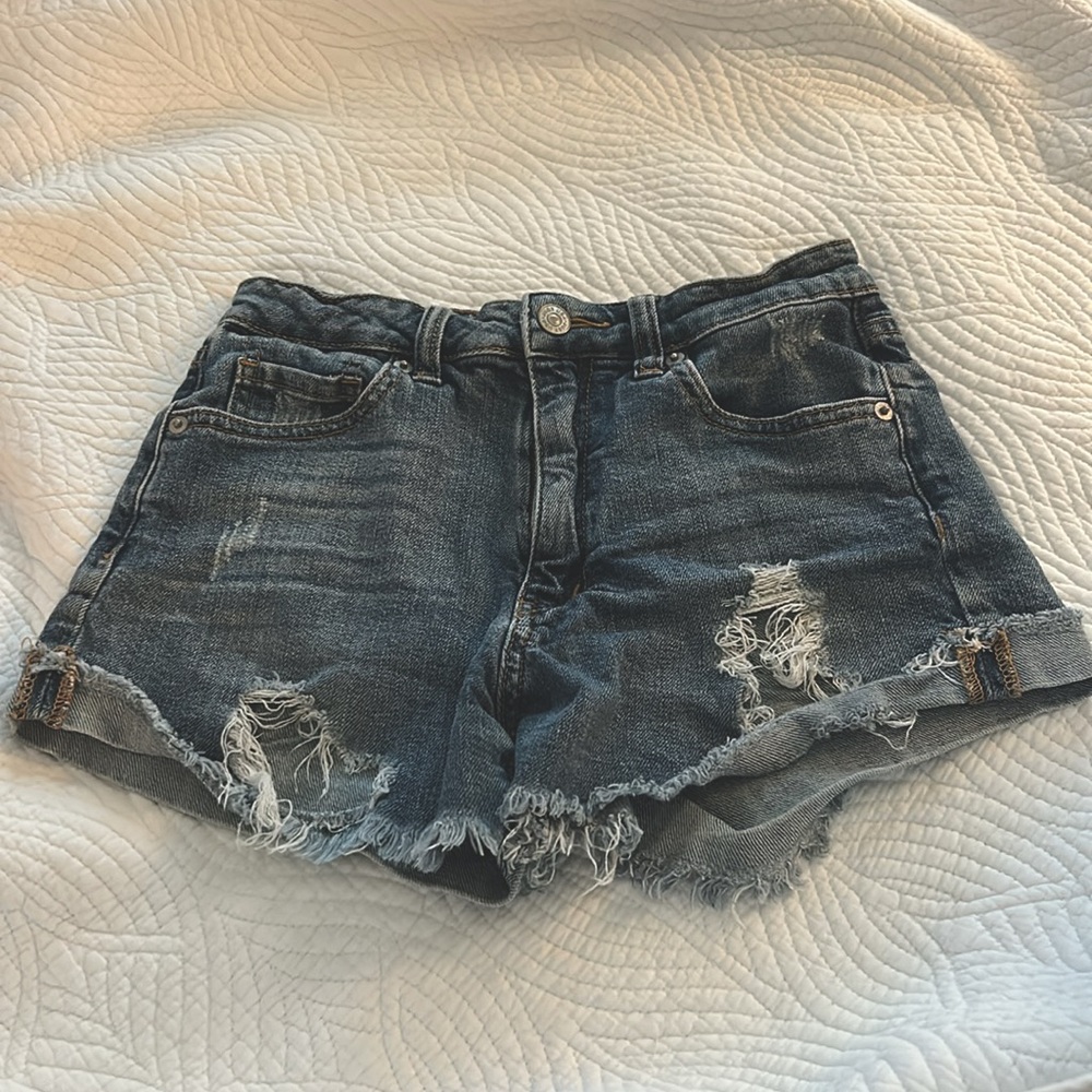 JUST USA Distressed cut off denim blue jean shorts women’s size XS 0 2